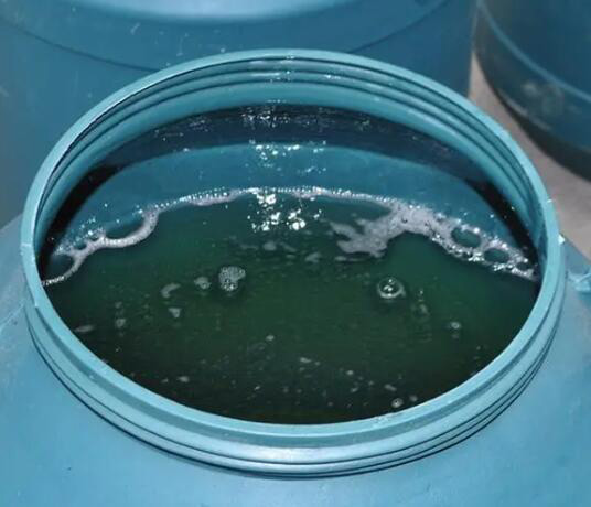 (图:工业清洗剂展示图)